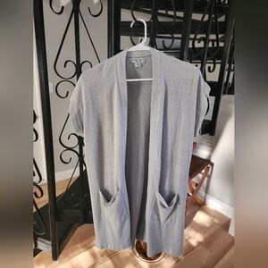 Barefoot Dreams size small gray short sleeve cozychic ultralite cardigan